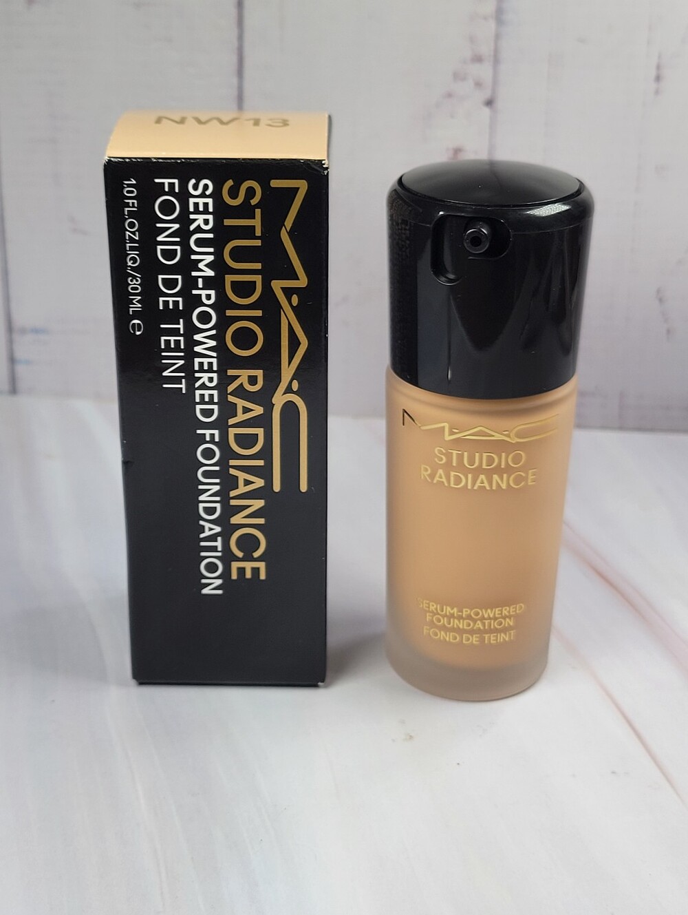 MAC Studio Fix Radiance Serum Powered Foundation - NW13 - BNIB